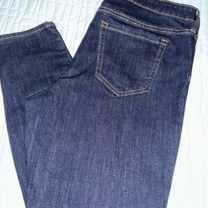 GAP Women's Straight Leg Jeans in Classic Navy